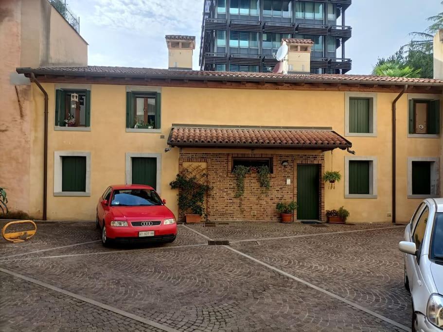 Appartamento Bonbon, Centro Storico Con Parcheggio Gorizia Eksteriør bilde
